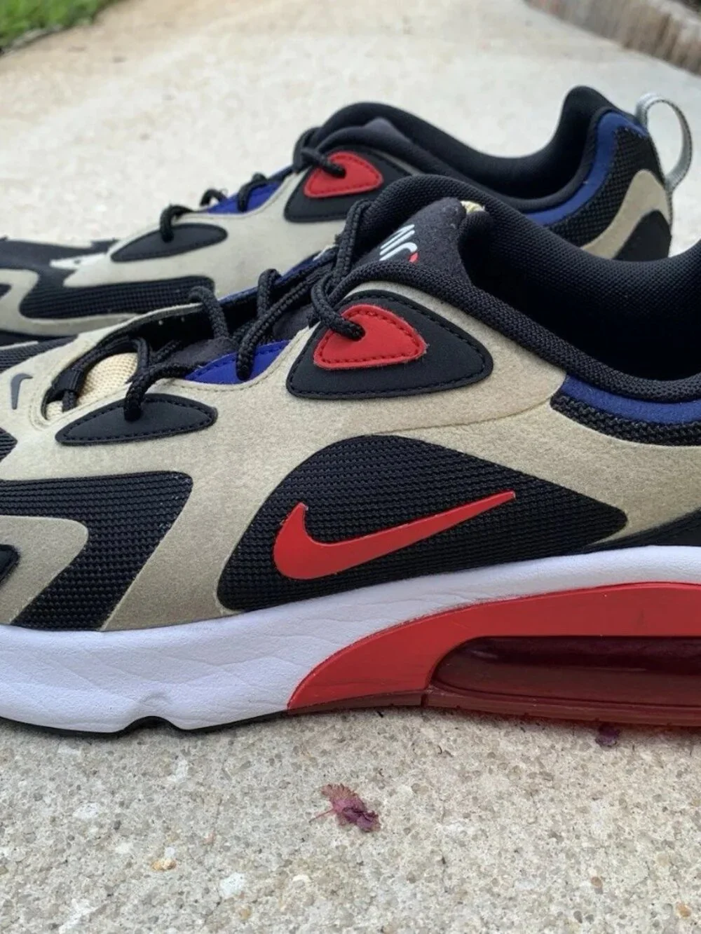 Nike Air Max 200 AQ2568-700 Men's Sneakers Size US 9 Worn Once